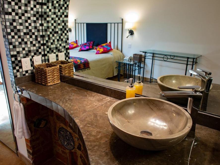 Quinta Don Jose Boutique Hotel Tlaquepaque Δωμάτιο φωτογραφία